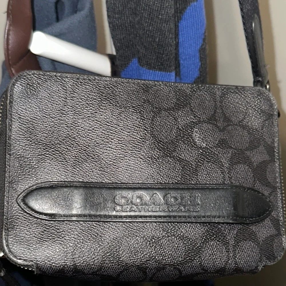Coach men’s Black Crossbody Bag - Picture 5 of 5